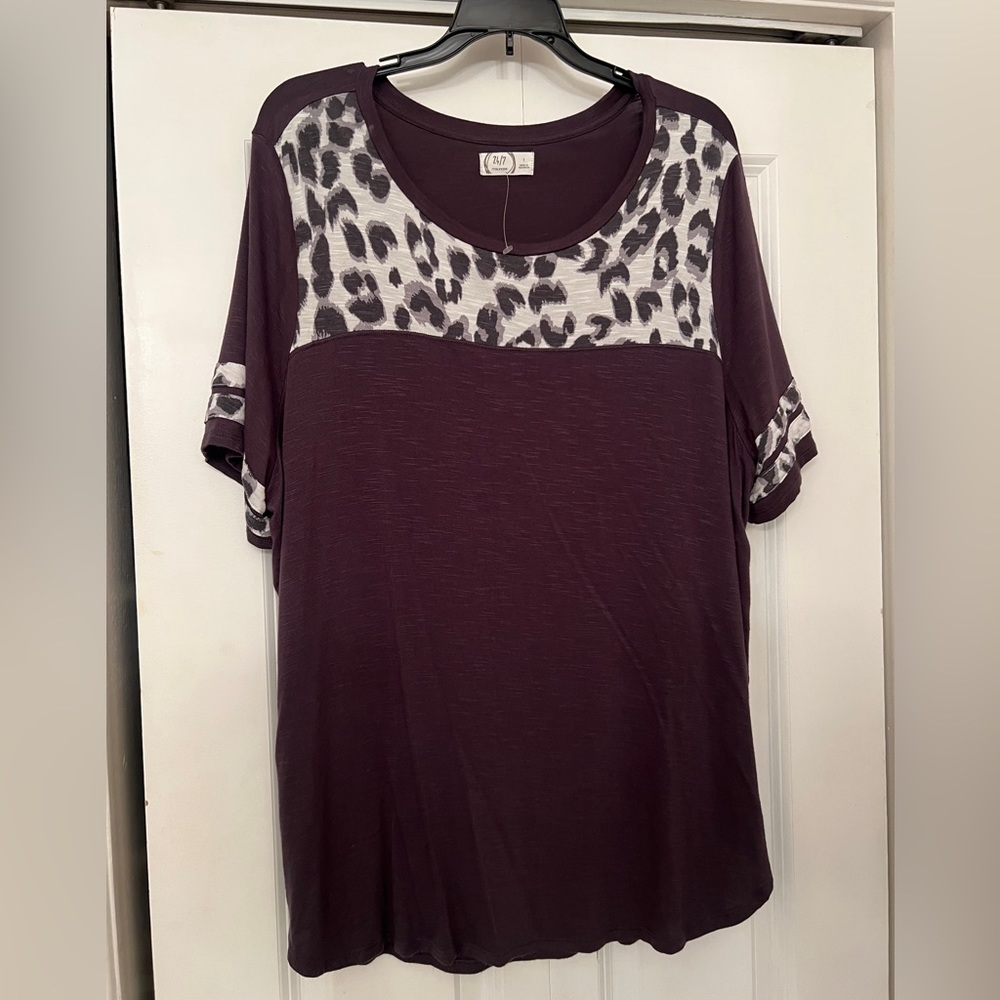 Maurices 24/7 short sleeve cheetah print top. New without tags! Size 1/1x